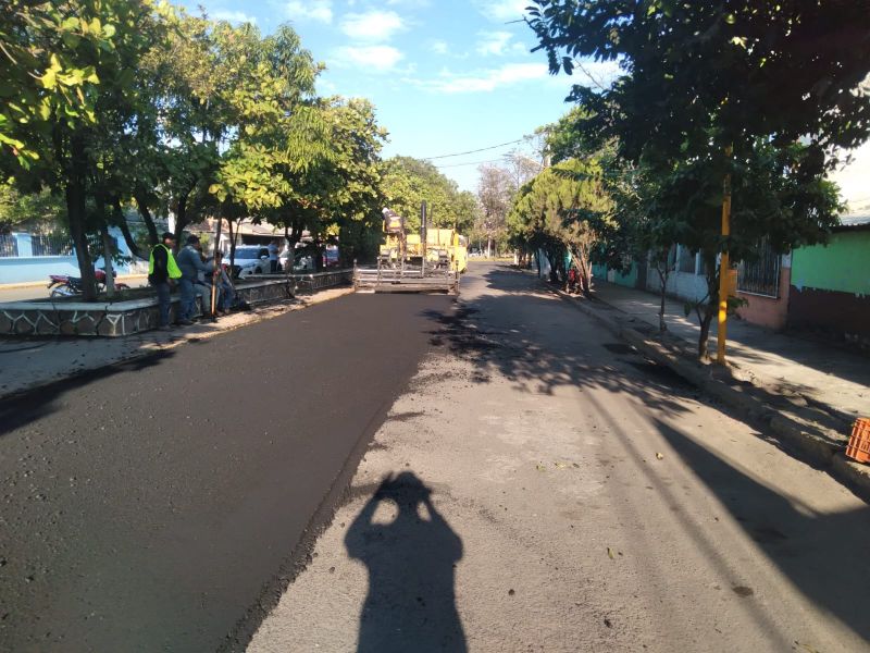 Construcción a Base de Pavimento Asfaltico en Av. Pdte Lazaro Cardenas, en Cabecera Municipal